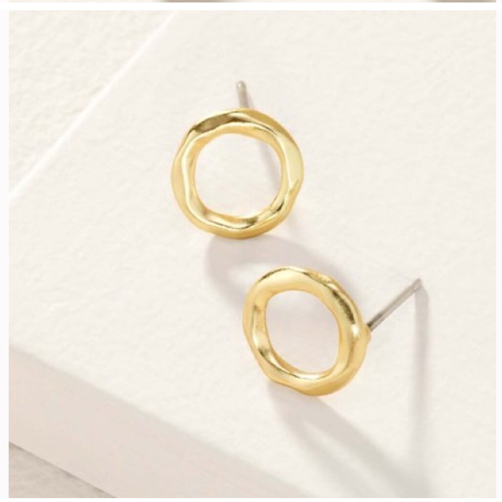Stella & Dot ESSENTIAL HAMMERED CONVERTIBLE HOOPS - GOLD - Picture 4 of 4